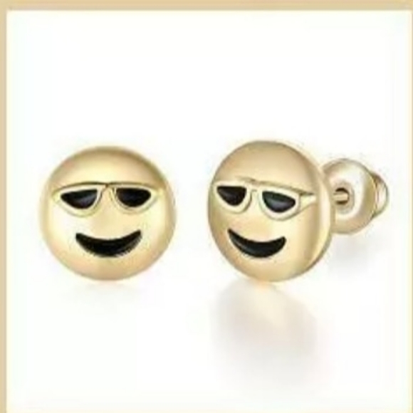 Emoji Earrings - Picture 1 of 2